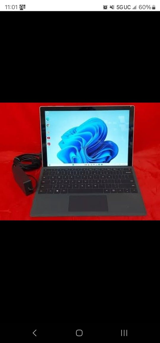 Microsoft Surface Pro 7 Core i7 / 16GB RAM / 256GB Wi-Fi Only