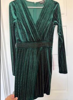 Green velvet formal dress (NWT)