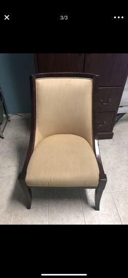 Chairs x4