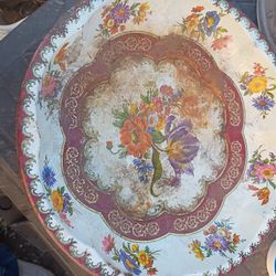 Dasher Floral Tin Serving Tray/It's Rusted