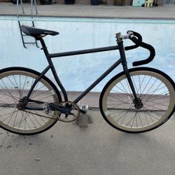 Fixed Gear Bike (fixie)