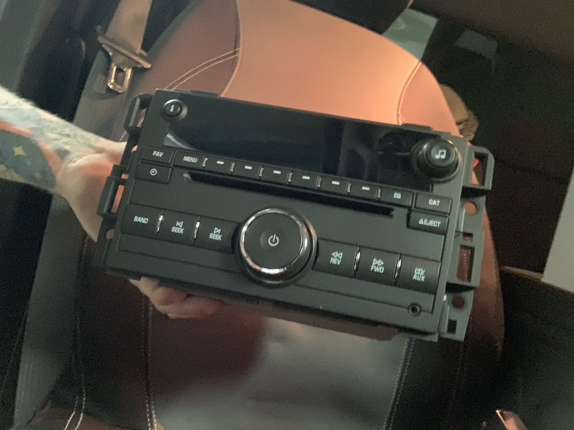 2007 GMC Sierra Stock Radio