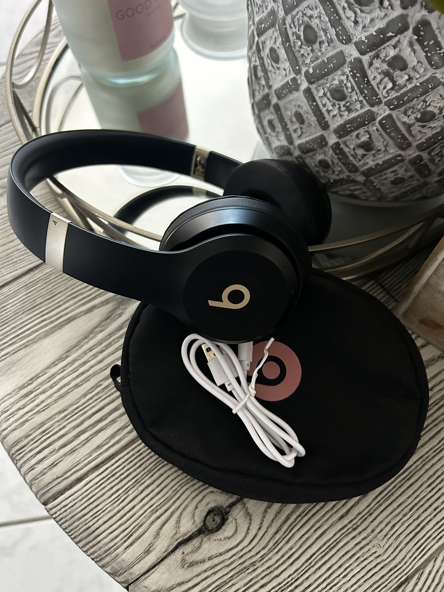 Beats Solo 4 True Wireless