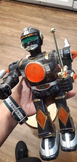 2 Vintage toy robots....