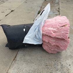 ⭐️ Pink Faced Fiberglass Insulation Batts R30