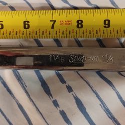 Snap On Offset Super Wrench 1-1/16 - 1-1/4