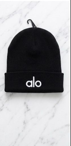 Black and white yoga beanie