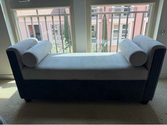 Velvet Bench Seat