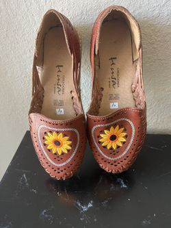 Huaraches  Size 7 