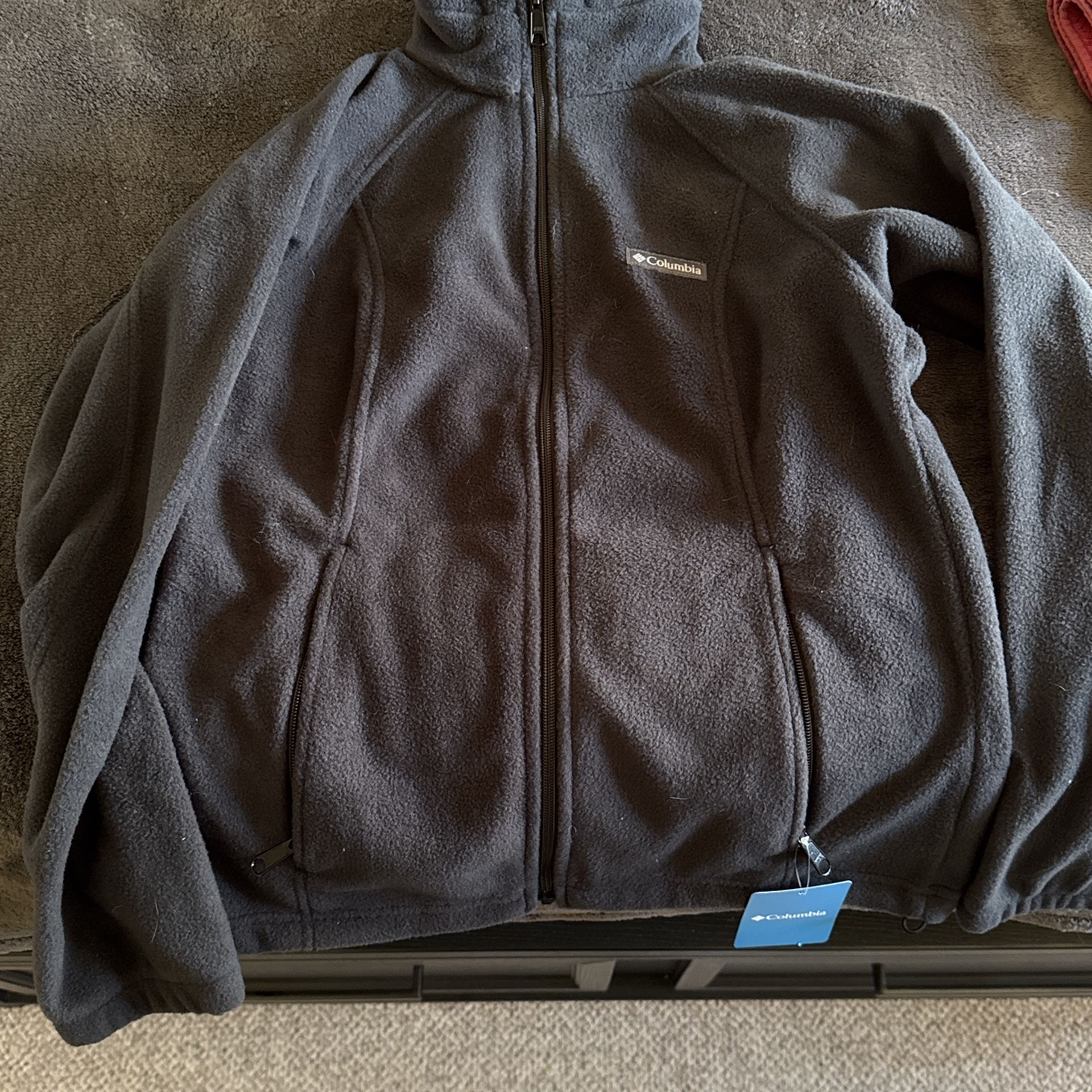 Columbia Zip up (Women’s)