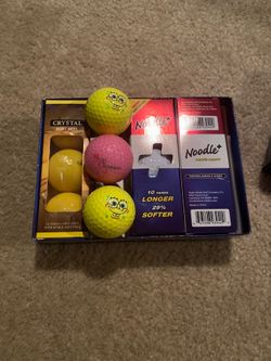 12 Golf balls