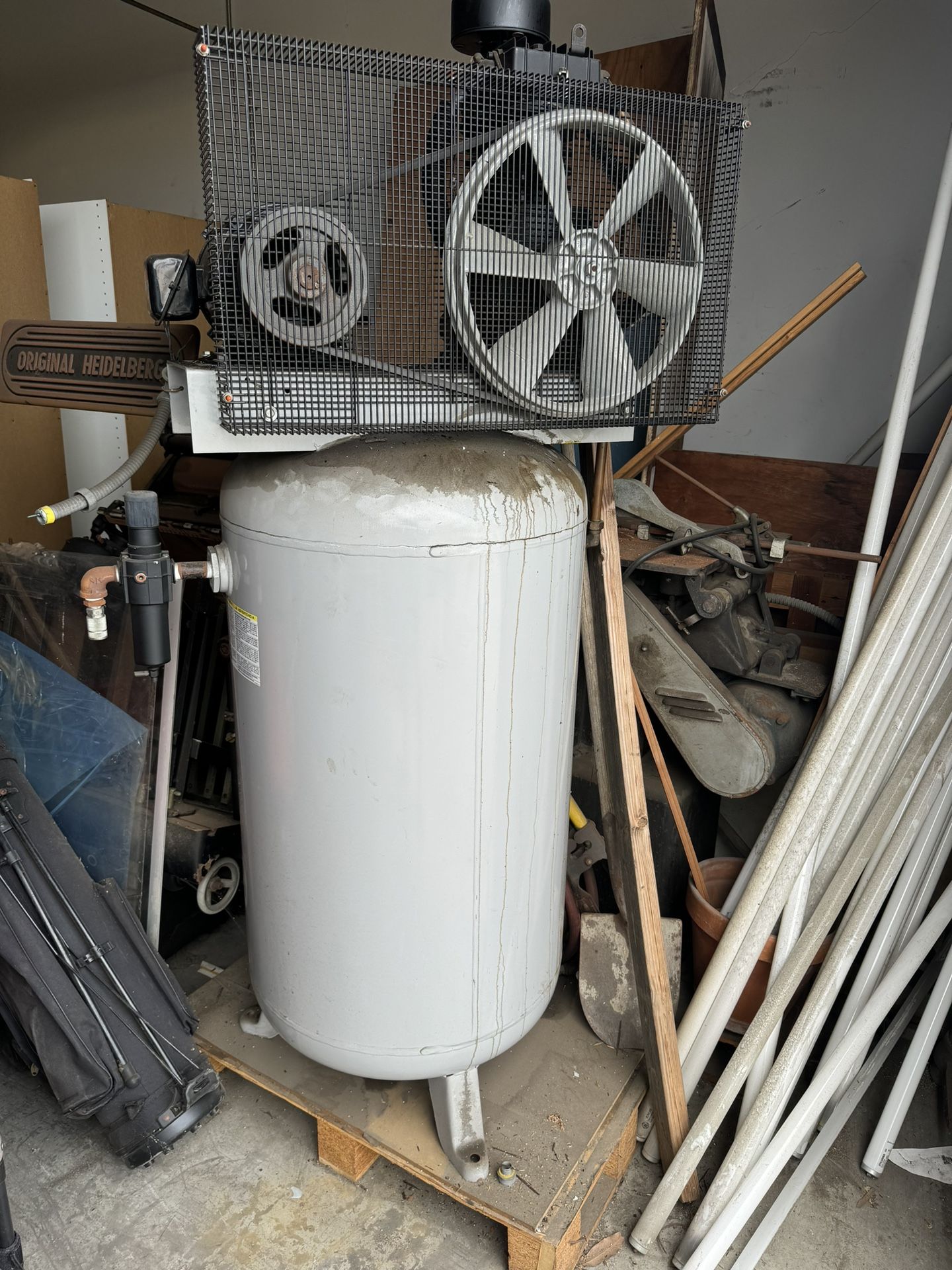 Westward 60 Gallon Air Compressor