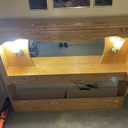 Bedroom Set Dressers W/mirror And Head Board With Mirror And Lights!