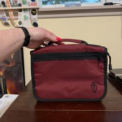 Wordkeeper Economy Canvas Bible Full Zip Cover Red With Handle