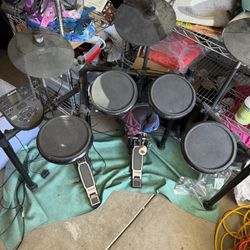 Alesis Electronic Drum set DM7X