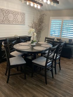 Dinning Table