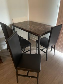 Dining Table Set with 4 Chairs