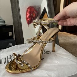 Gold bow heels