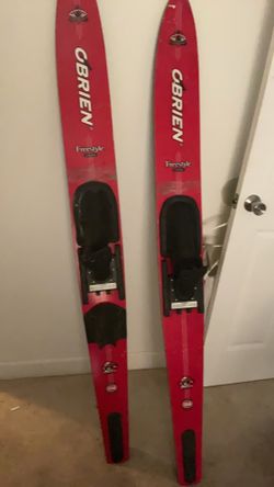 Water skis