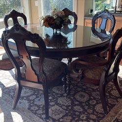 Solid Wood Dinning Table With 6 Chairs