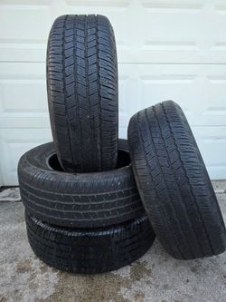 275/60R20 Michelin Defender LTX M/S 2 tires