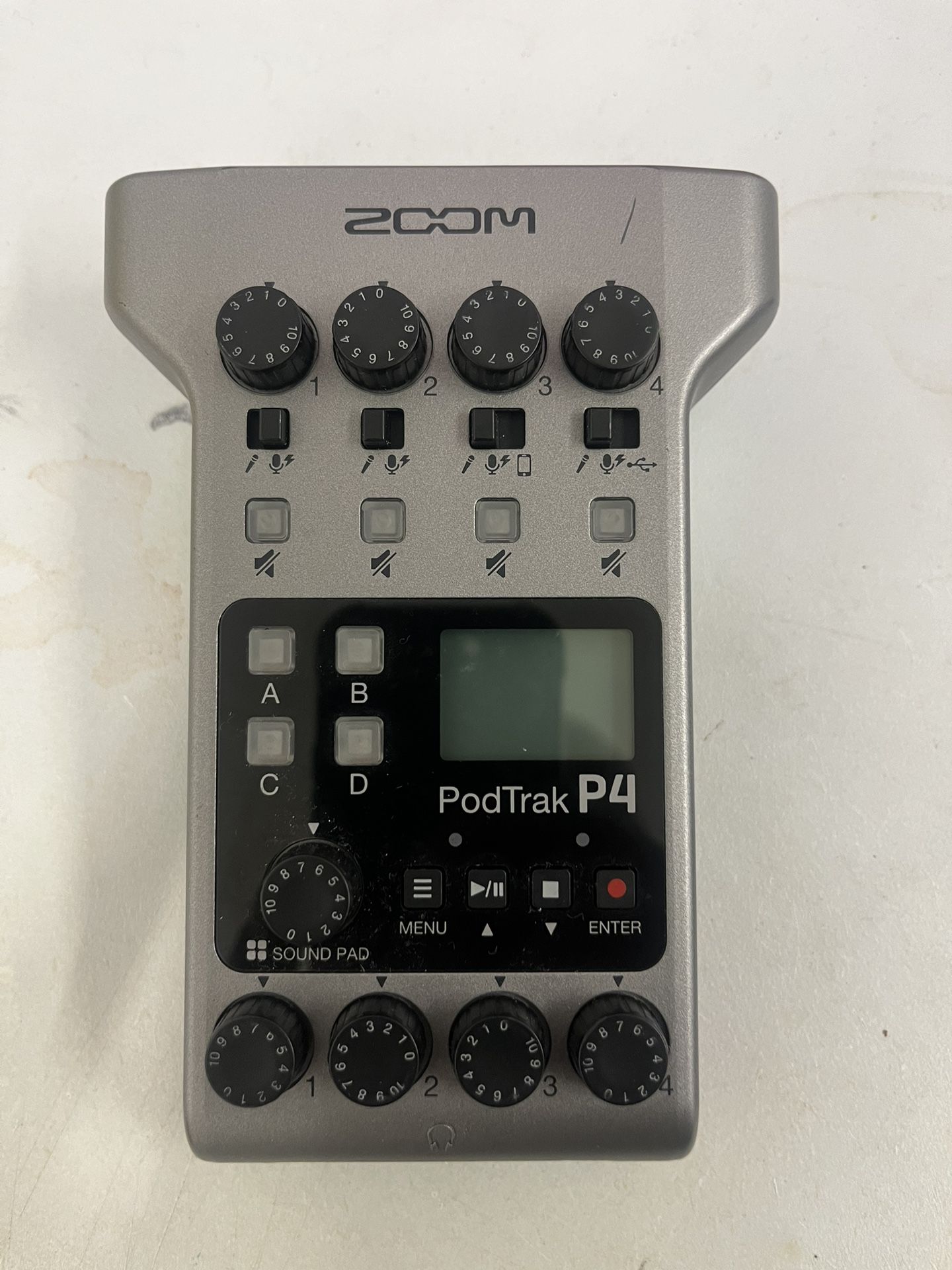 Zoom Podtrak P4