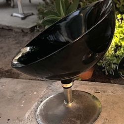 Vintage 60’s-70’s  Mod  Half  Moon  Swivel Chair