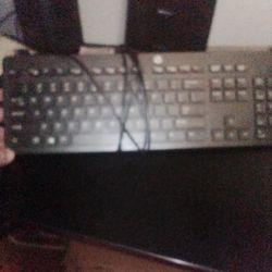 2 HP Corded Qwerty Keyboards