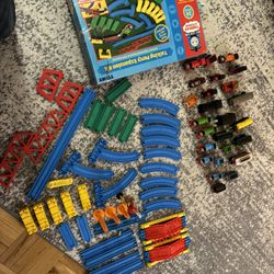 Thomas & Friends Train , Engine Tracks And More. 