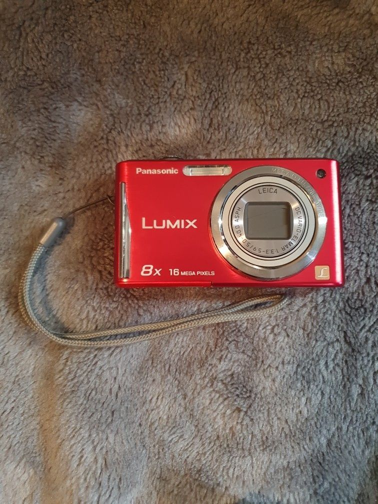 Panasonic LUMIX Touch ScreenDMC-FH27/DMC-FS37 16.1MP Digital Camera - Red
