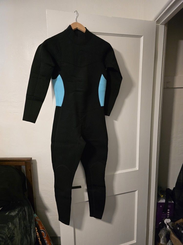 Hevto Women's Small Full Body Wetsuit