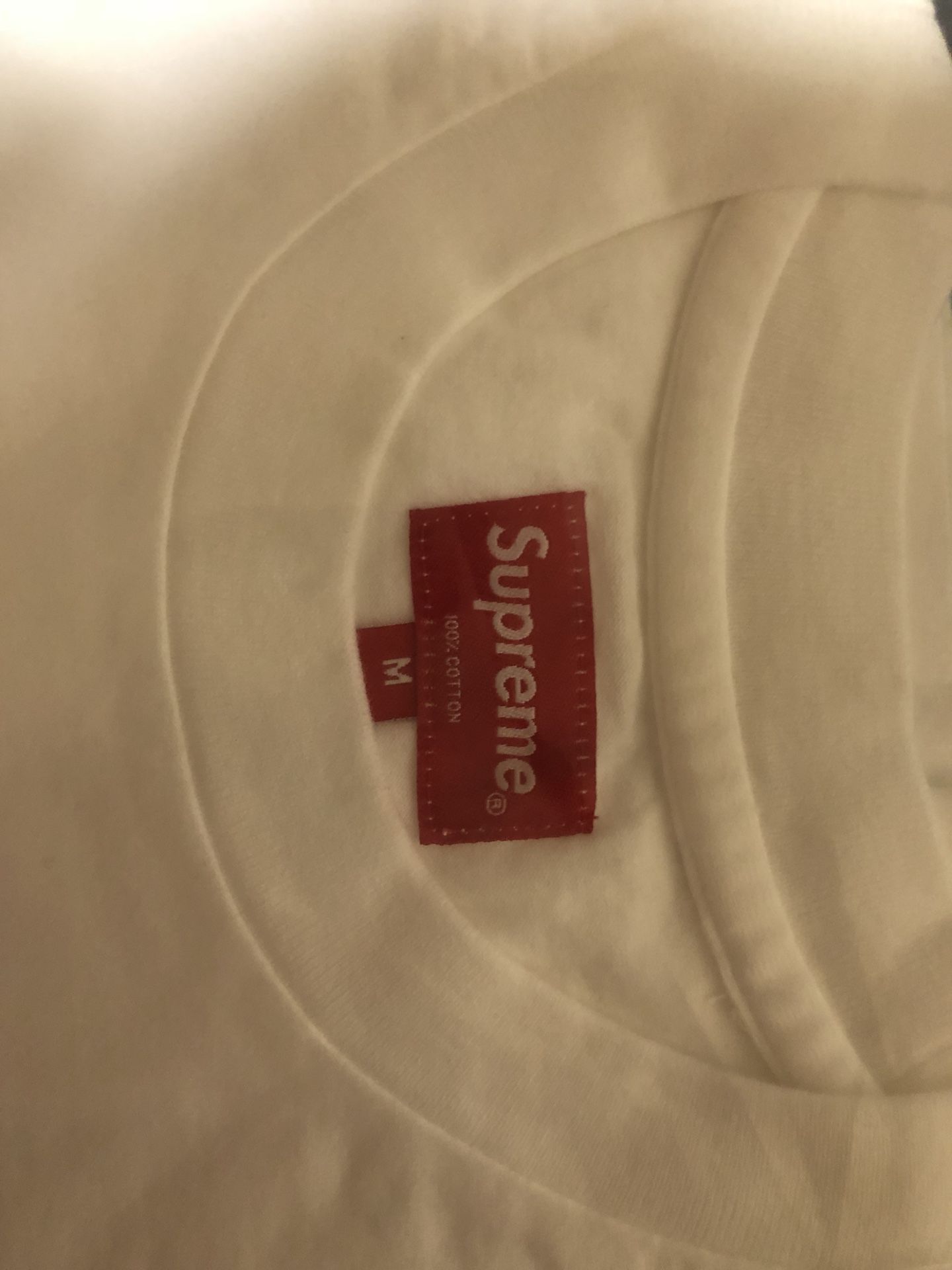 DS NWT Supreme Louis Vuitton LV Box Logo T-Shirt Size M for Sale in San  Marino, CA - OfferUp