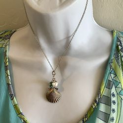 Tommy Bahama Shell Necklace 