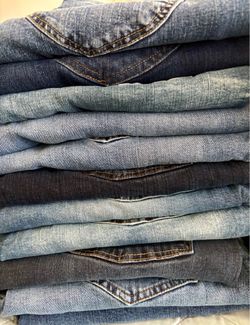 25 Pair of Men’s Jeans - Excellent Condition - Great Deal!