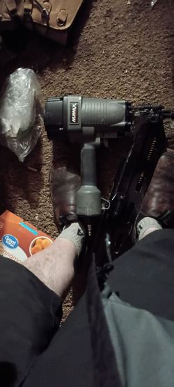 Numax fraiming nailer