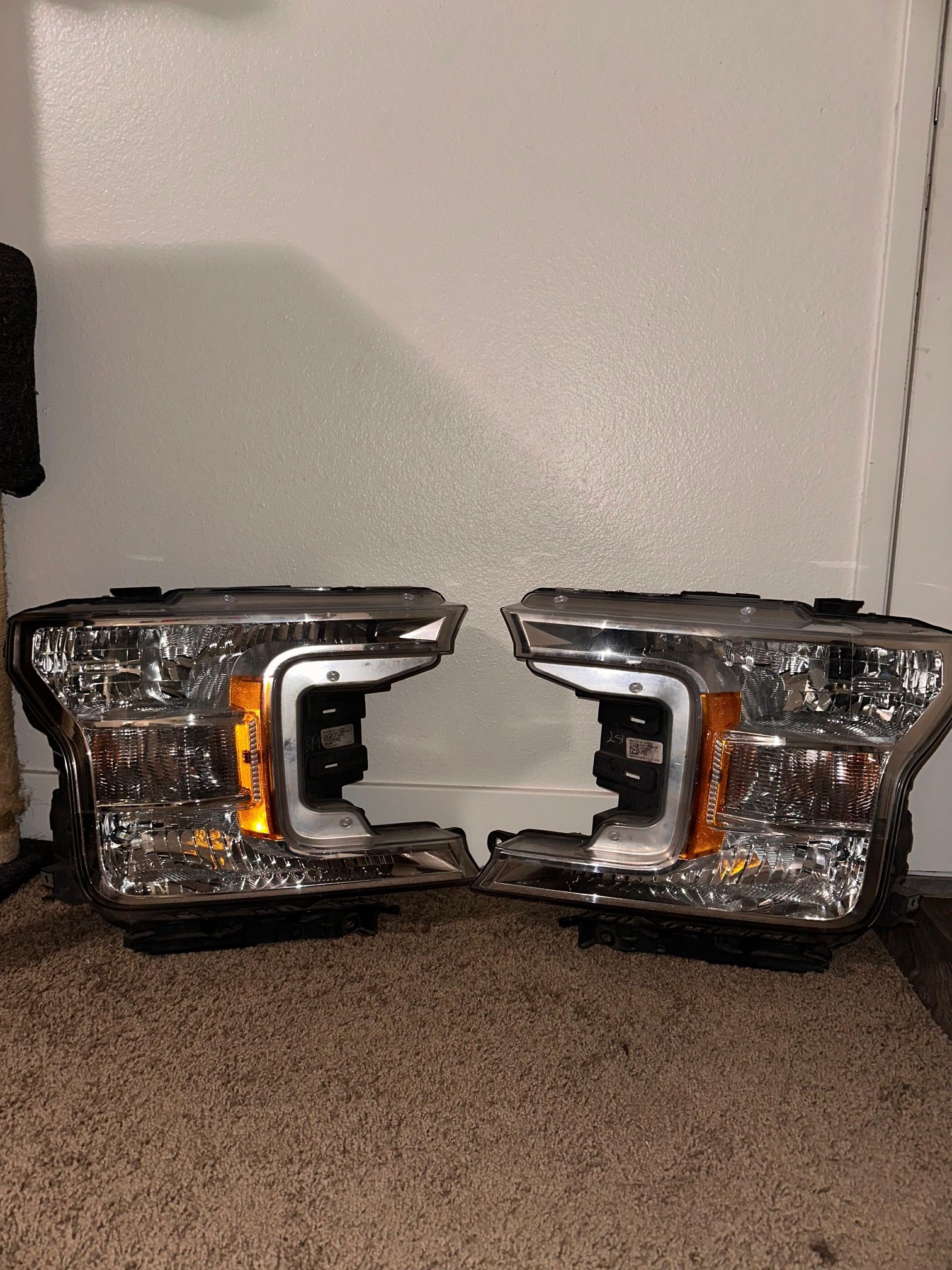 2017-2020 Ford F150 headlights
