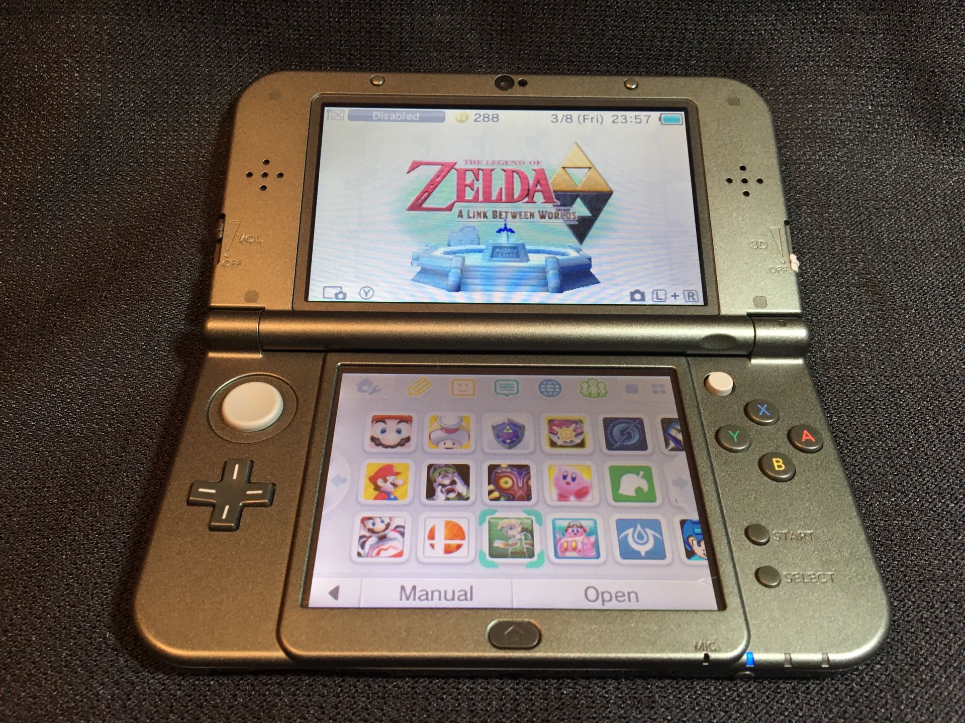 (New) Nintendo 3DS XL, Loaded with 20 of the best 3DS games