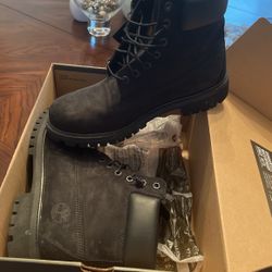 Timberland Size 8 Clean 