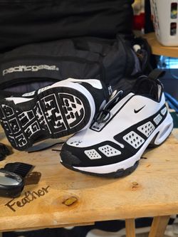 NIKE AIR MAX SNDR PANDA
