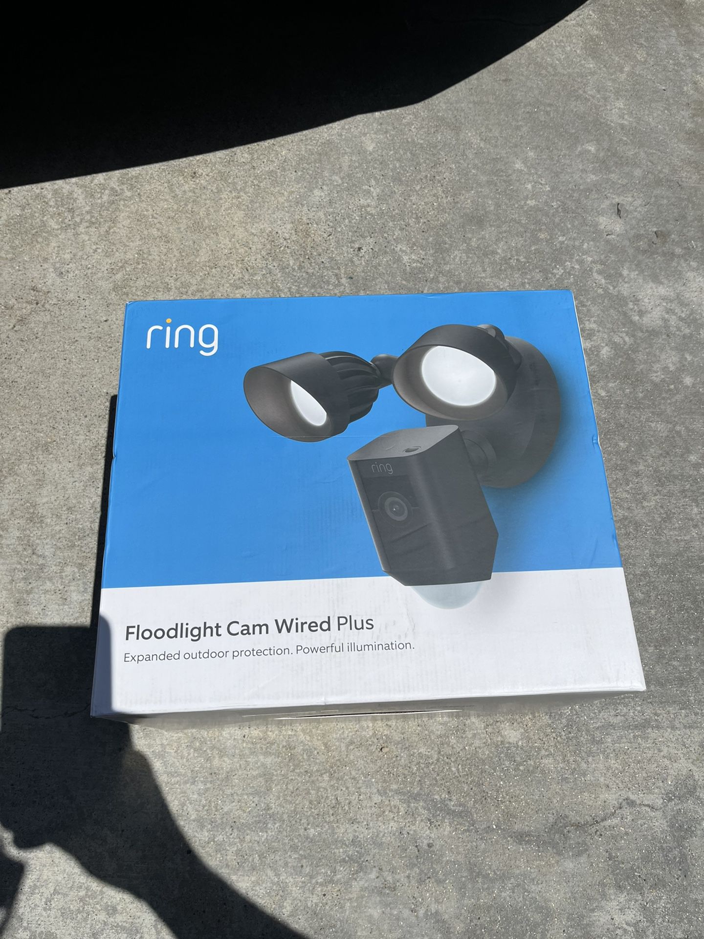 Ring Floodlight Cam Plus Brand new
