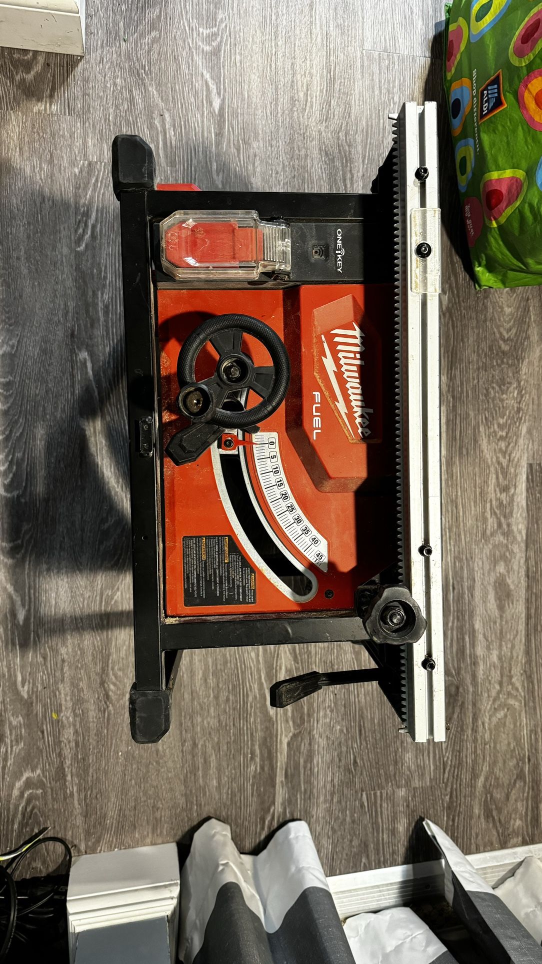 milwalkee m18 8 1/4” table saw
