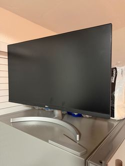 LG Monitor 27” Ultra Fine IPS Display