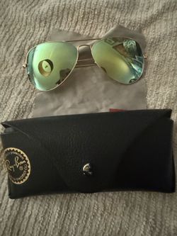 Ray-Ban Aviator Sunglasses