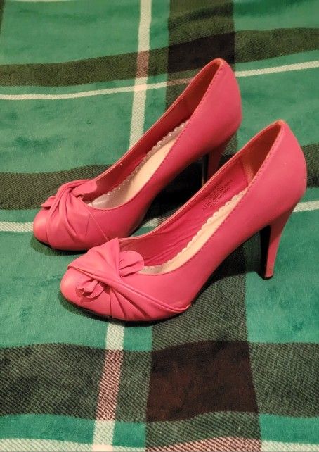 WOMENS RUE 21 ETC HEELS PINK SIZE 10