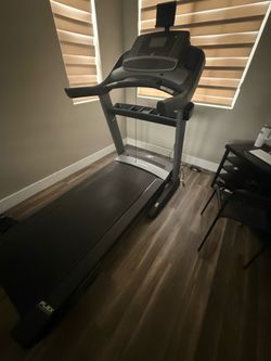 Nordic track treadmill