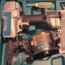 Makita Siding Coil Nailer 