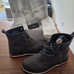 MONCLER Vancouver Mens Boots US11 EU44