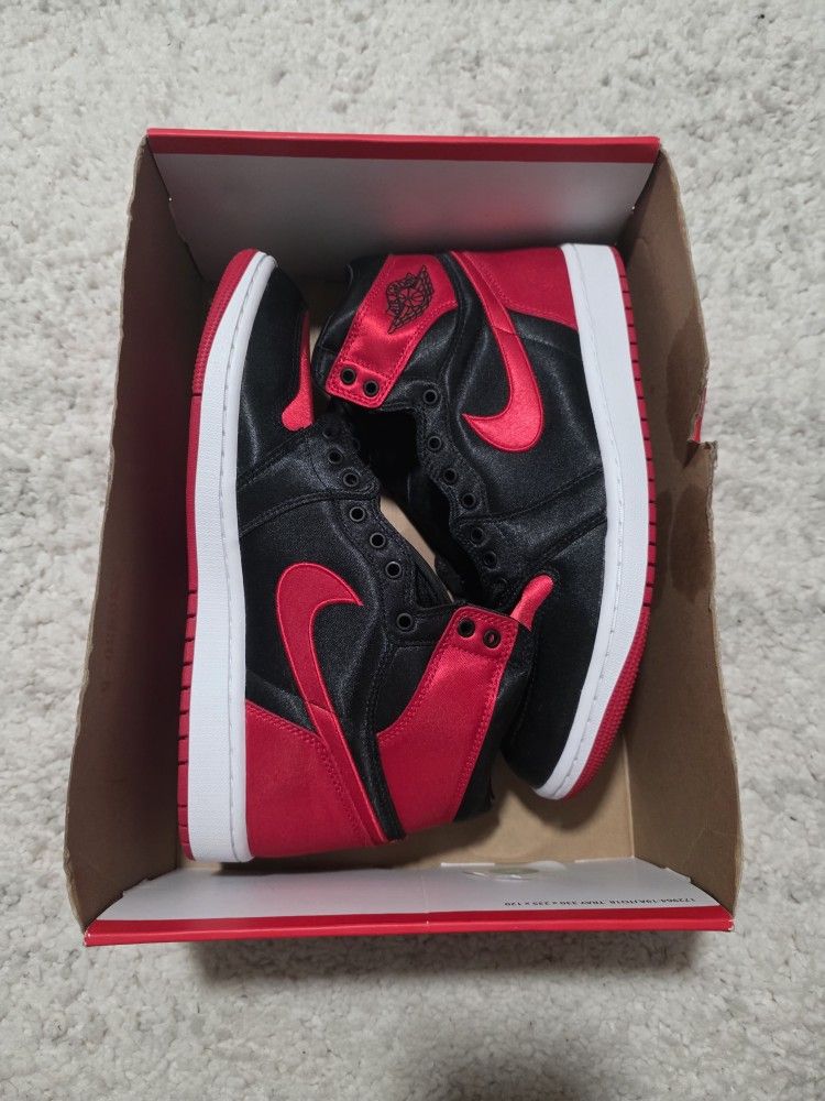 Air jordan 1 satin bred
