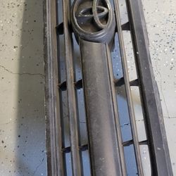 Toyota 3rd Gen OEM Grill