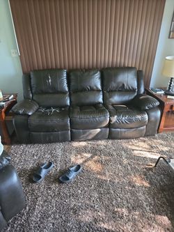 Recliner sofa